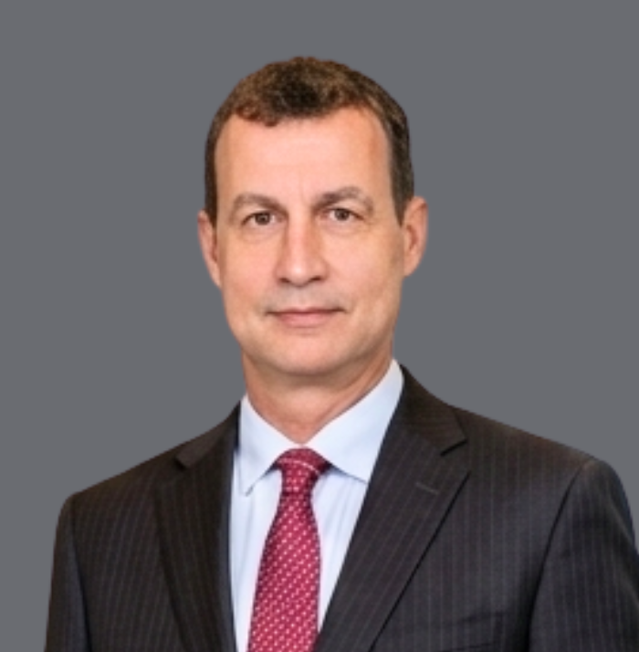 Ông Guy Deslondes